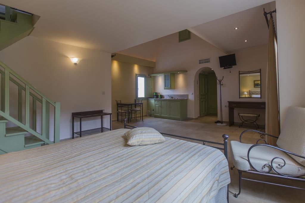 Anassa Deluxe Suites Kamari  Bagian luar foto