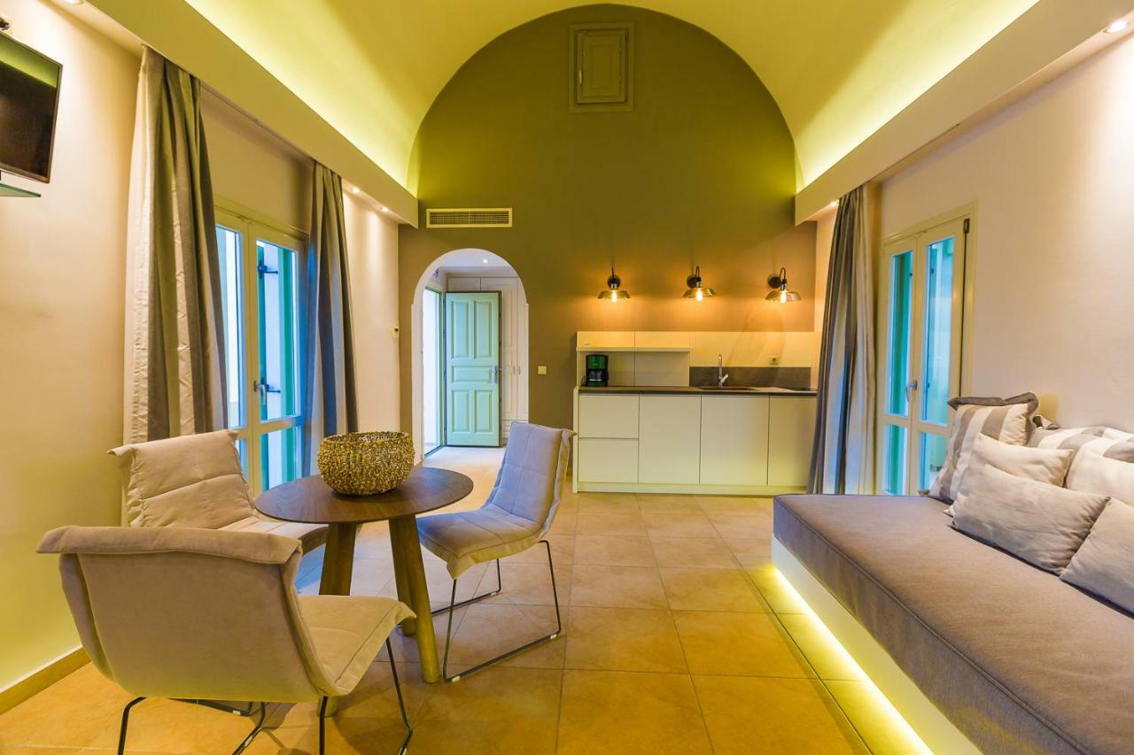 Anassa Deluxe Suites Kamari  Bagian luar foto